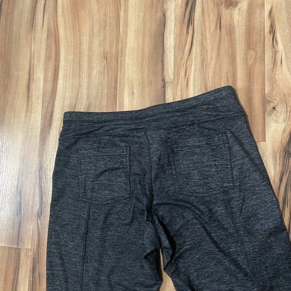 Athleta Quest Metro Slouch jogger pants Sz Med - Picture 11 of 13